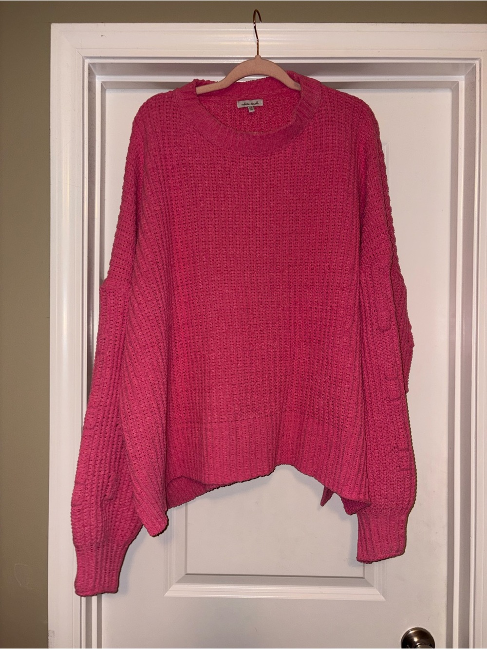 Women’s Oversized Crewneck Sweater - Bright Pink